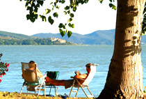 ������̲����Ƕ��Ǽ�������La&nbsp;Spiaggia¶Ӫ��